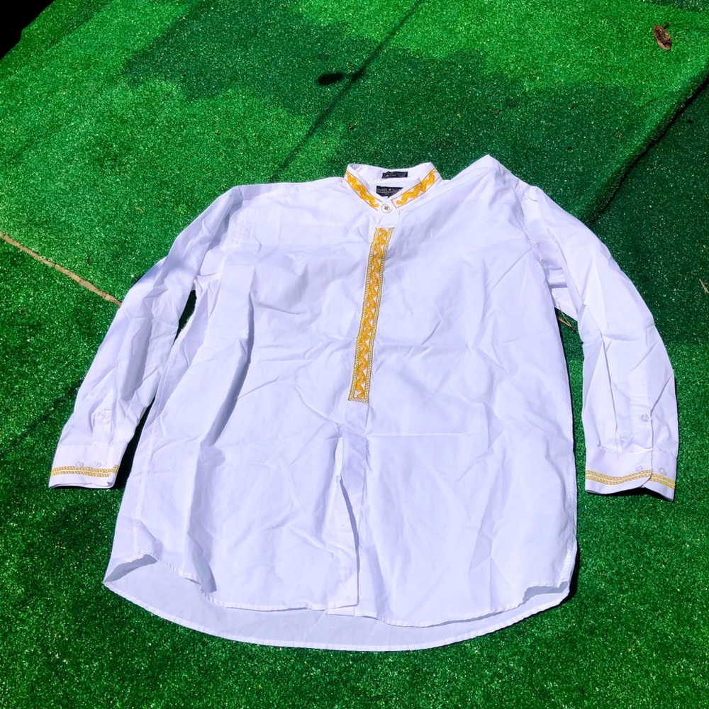 Daniel Ellisa White monk collar shirt with gold embroidery